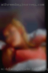 Middle age nude babes naked chicks from Knightstown, IN.